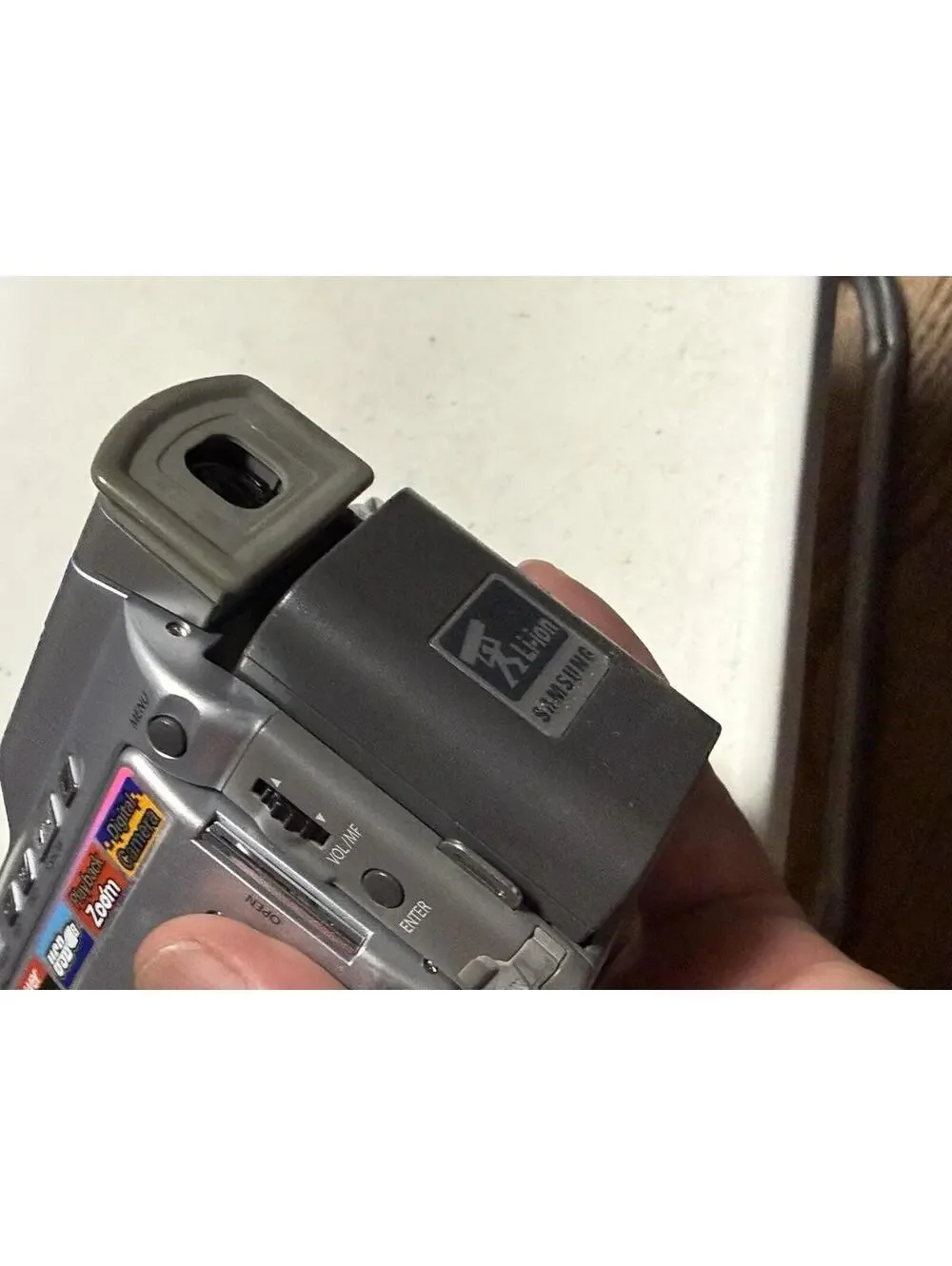 Samsung Camcorder Mini DV SCD23 800X Untested No Power Cord